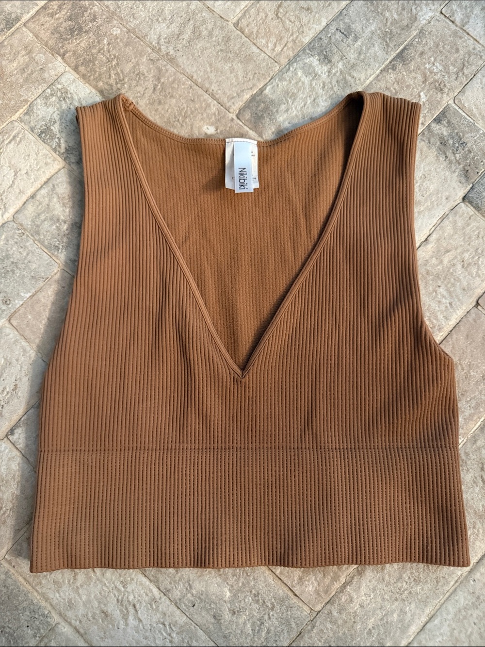 American Threads Ribbed V-Neck Cropped Tank Top - Camel